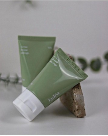 N°7 • CREME DE NUIT ANTI-AGE.